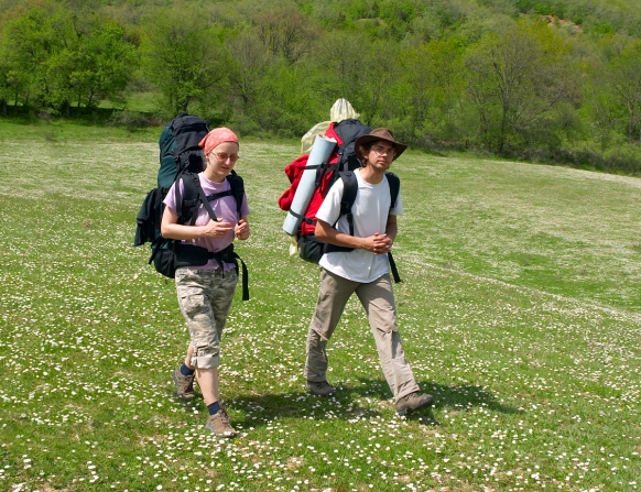 The Gapyear.com Guide to How to Wear a Backpack The Gapyear.com Guide to How to Wear a Backpack Featured Image