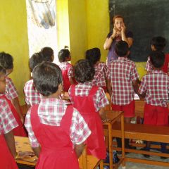 Voluteer in the classroom