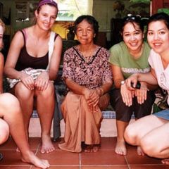 Malaysia melaka passengers meet local family
