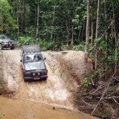 4x4-009