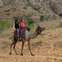 Camel-trekking-01