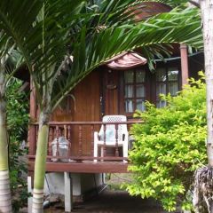 Fan bungalow outside
