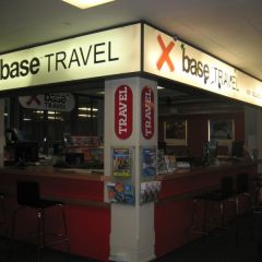 Base travel desk 2