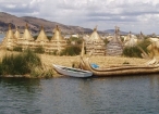 Peru lake titicaca uros reed island lake titicaca