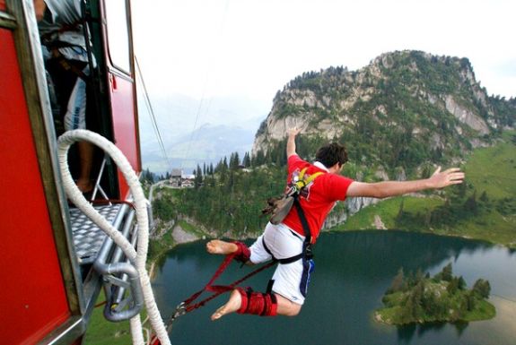 Bungee jumping on a gap year Bungee jumping on a gap year