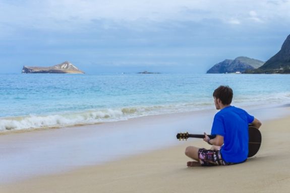 Guitar lessons on the beach Guitar lessons on the beach