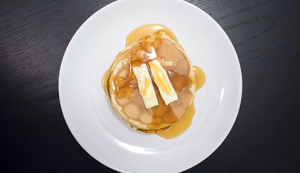 Pancakes and maple syrup, Canada style