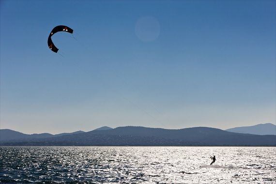 Kitesurfing